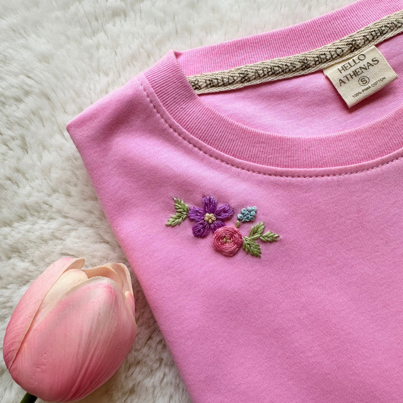 Embroidered T-shirt Pink